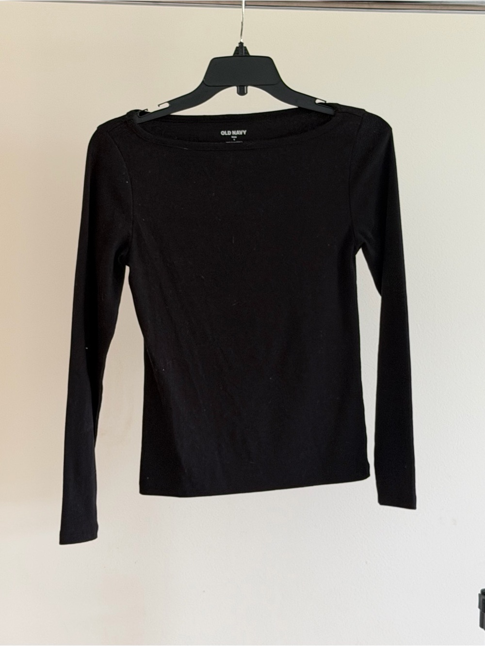 Old Navy Black Long Sleeve Slim Boatneck Top